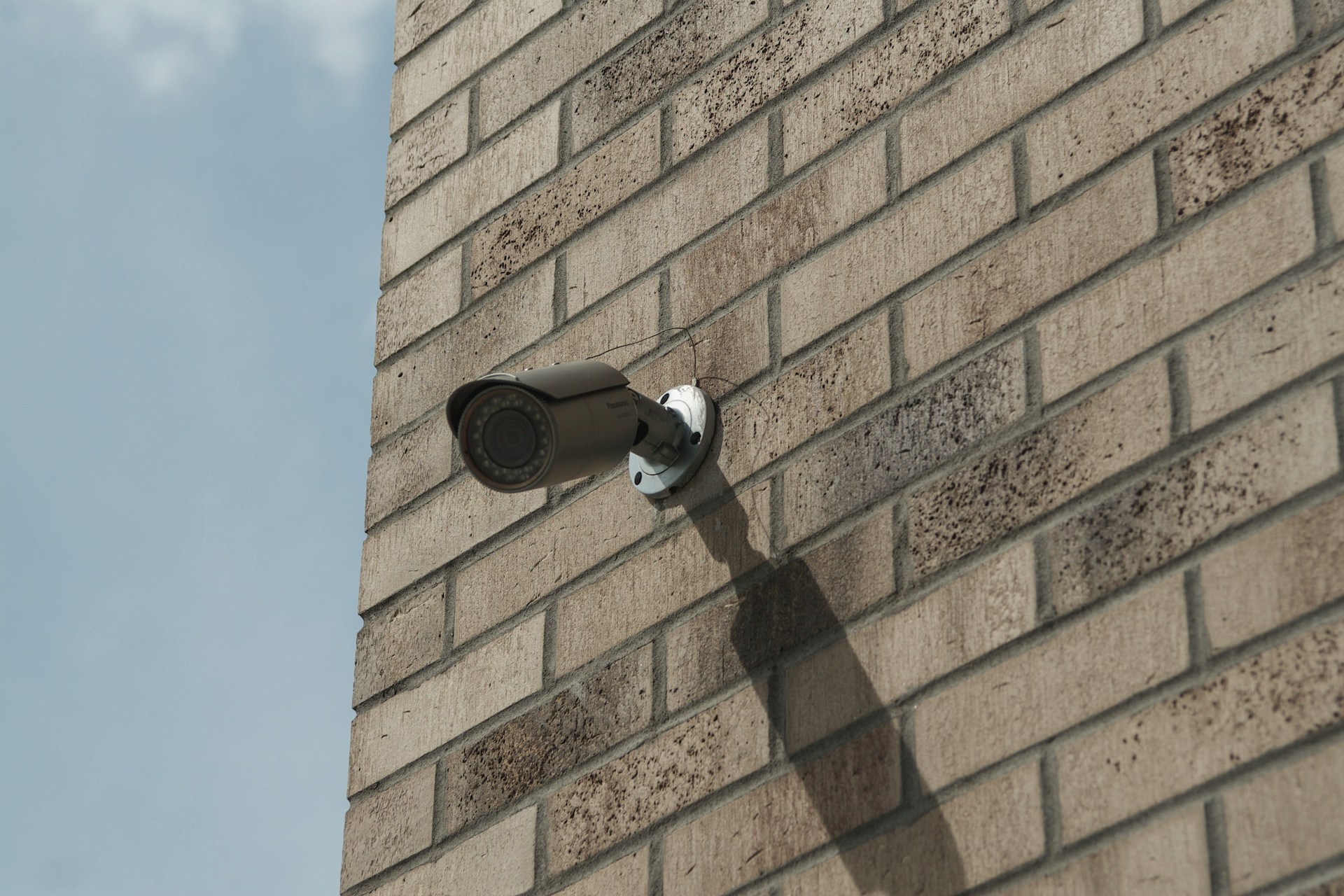 Get CCTV on rent in Goa for events, construction sites, retail shops, and villas. Short-term and long-term rental packages with installation and support.